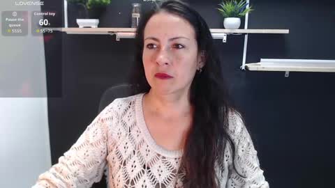Laury  online show from May 13, 5:43 pm