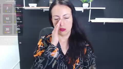 Laury  online show from June 13, 4:49 pm