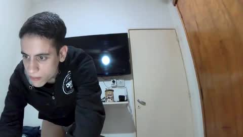 Lautaro online show from December 2, 6:09 am