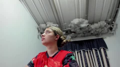 Lauu G online show from March 13, 10:33 am