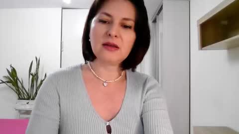 Diana  online show from November 6, 6:09 pm