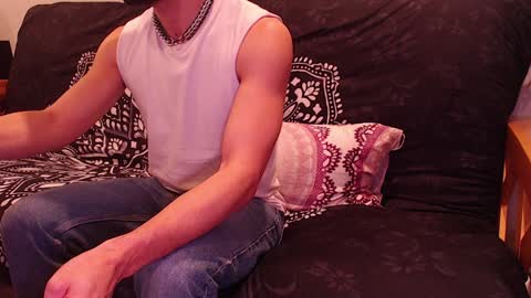 lavenderguy online show from January 11, 9:47 am