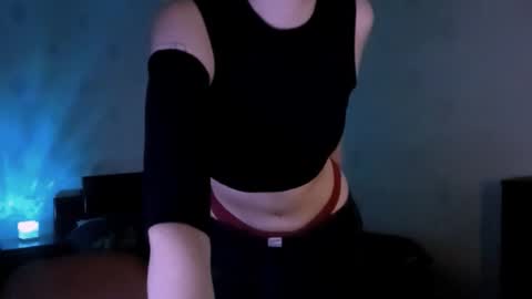 Lavinda online show from November 29, 8:17 am