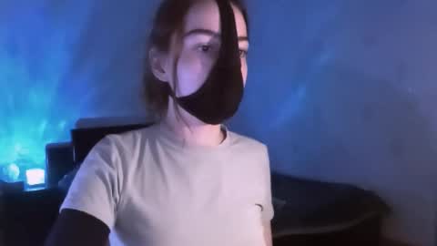 Lavinda online show from February 2, 3:00 pm