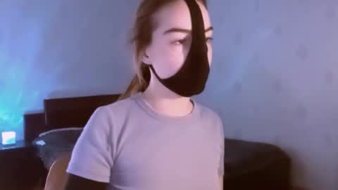 Lavinda online show from February 11, 7:24 am