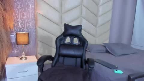 laya online show from November 12, 1:06 am