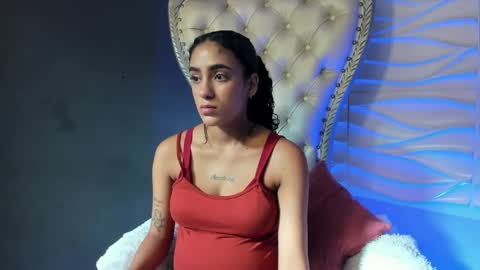 Layla online show from May 19, 8:48 pm