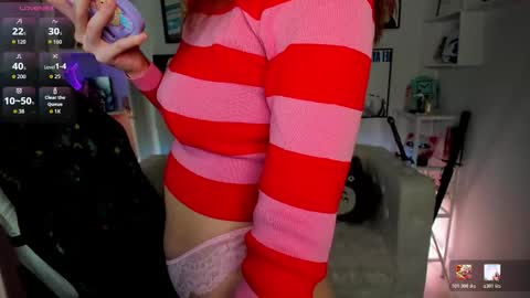 Snapshot of layla_bloom chatting on March 22, 5:38 pm Your sweet girl-next-door online show from March 22, 5:38 pm