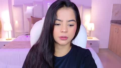 Layla Breezee online show from May 15, 9:38 am