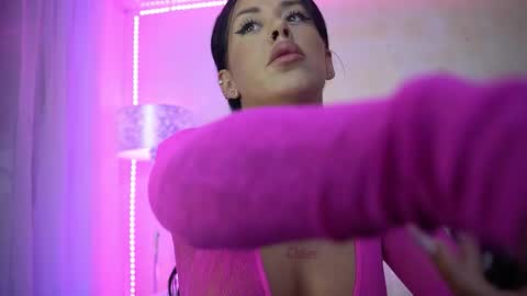 Snapshot of laylacruz chatting on February 5, 7:02 am laylacruz online show from February 5, 7:02 am