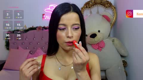 laylafoxy_tay online show from January 2, 6:45 pm