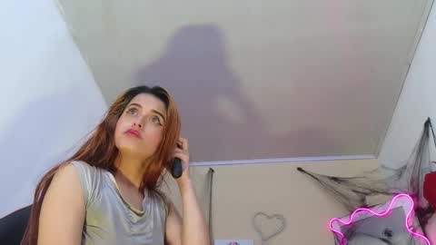 laylafoxy_tay online show from October 31, 3:35 pm