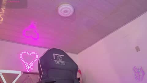 laylafoxy_tay online show from November 26, 3:07 am