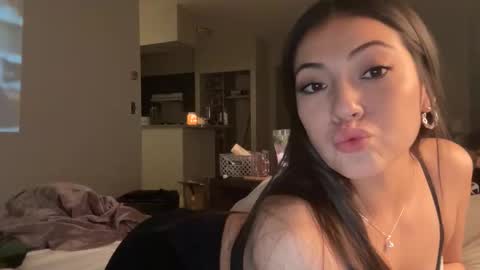 Snapshot of laylakitten4 chatting on January 15, 4:39 am Layla online show from January 15, 4:39 am