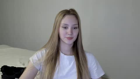 LaylaPretty001 online show from December 6, 8:59 am