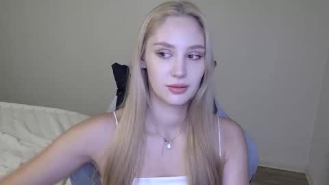 LaylaPretty001 online show from December 17, 5:24 am