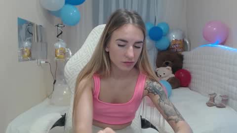 Snapshot of laymablast chatting on October 4, 6:55 am laymablast online show from October 4, 6:55 am