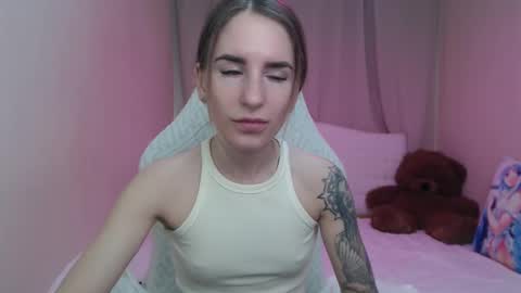 Snapshot of laymablast chatting on March 5, 7:37 am laymablast online show from March 5, 7:37 am