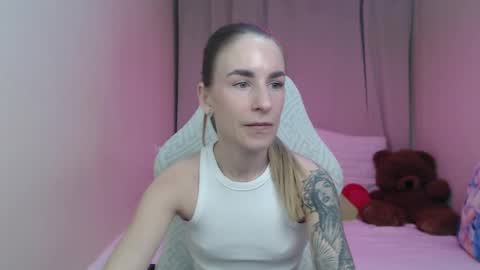 Snapshot of laymablast chatting on March 28, 8:03 am laymablast online show from March 28, 8:03 am