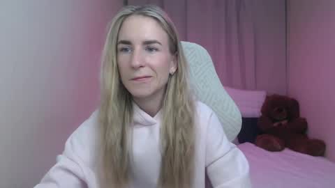 Snapshot of laymablast chatting on April 20, 6:05 am laymablast online show from April 20, 6:05 am