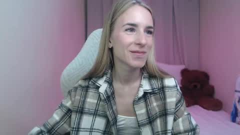 Snapshot of laymablast chatting on May 4, 6:09 am laymablast online show from May 4, 6:09 am