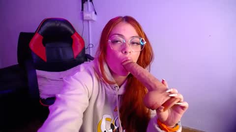 Vannessa  online show from February 10, 7:07 pm