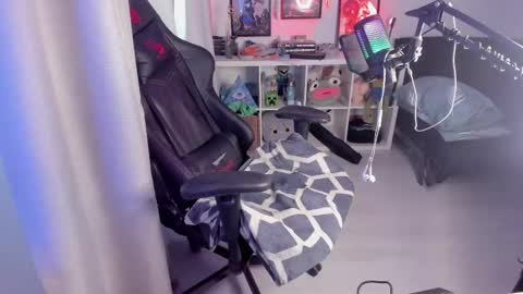 Haze aka Slava online show from March 12, 8:08 am