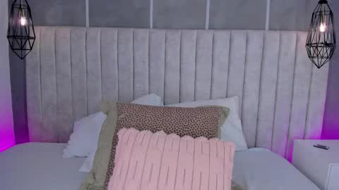    online show from May 8, 6:46 pm