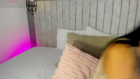    online show from May 21, 6:37 pm