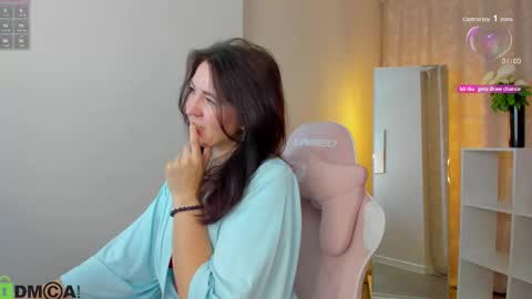 Lea online show from November 4, 1:05 am