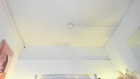 Snapshot of lea_walkerr chatting on March 27, 8:19 pm lea_walkerr online show from March 27, 8:19 pm