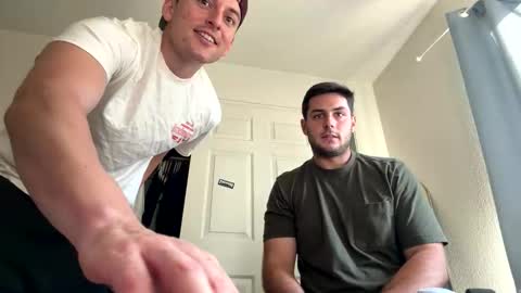 Snapshot of leaderzac chatting on March 17, 10:35 pm leaderzac online show from March 17, 10:35 pm