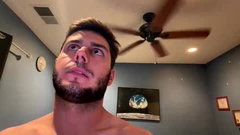 Snapshot of leaderzac chatting on March 26, 7:08 pm leaderzac online show from March 26, 7:08 pm