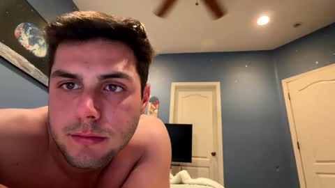 Snapshot of leaderzac chatting on April 1, 1:41 pm leaderzac online show from April 1, 1:41 pm