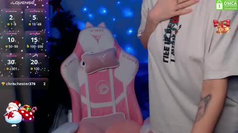 Snapshot of leah__gotty chatting on December 24, 2:54 pm Leah Gotty online show from December 24, 2:54 pm