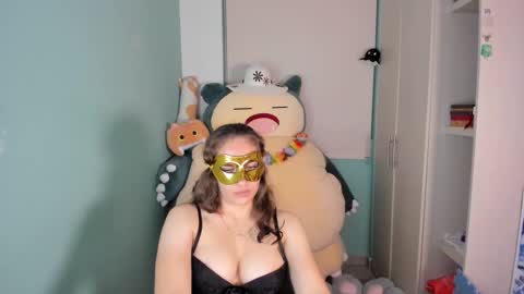 Laura online show from February 15, 7:51 am