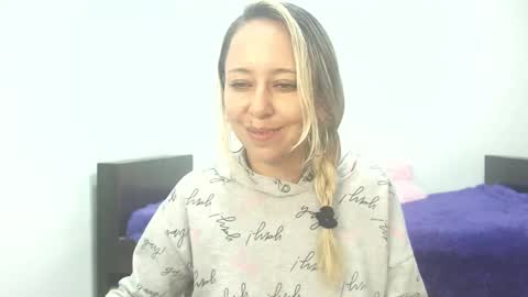 leah_susman online show from September 30, 1:54 am