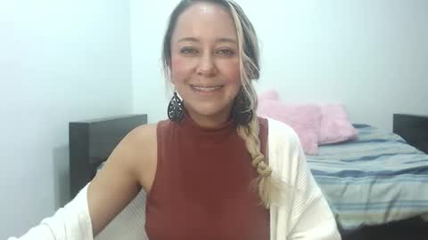 leah_susman online show from October 21, 2:01 am