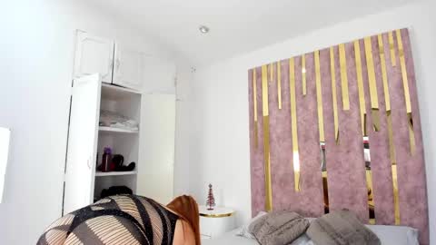Leah  online show from December 31, 12:00 am