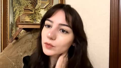Snapshot of leahduran chatting on October 18, 2:03 am Amity online show from October 18, 2:03 am