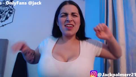 Snapshot of leahparker33 chatting on January 17, 2:49 am leahparker33 online show from January 17, 2:49 am