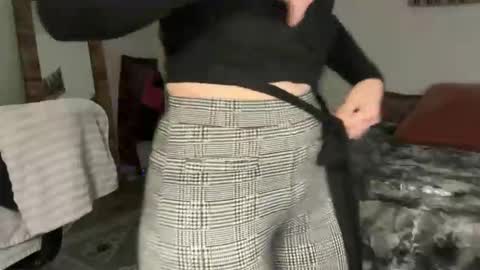 Snapshot of leahsparkles chatting on January 5, 5:27 pm Leah Sparkles online show from January 5, 5:27 pm