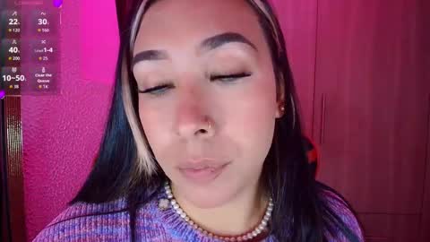 Snapshot of leahtemptation chatting on March 21, 8:41 am leah online show from March 21, 8:41 am