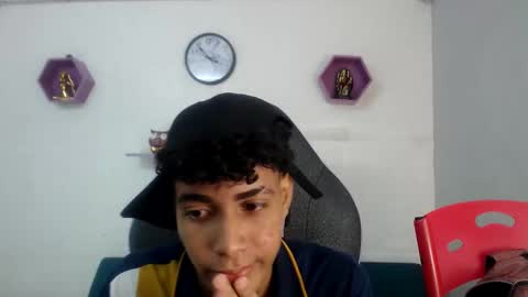 leam_1 online show from November 7, 9:48 pm