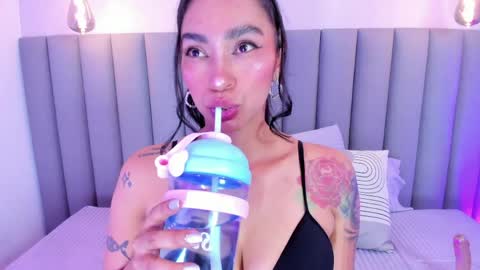 Hey Im Lea online show from May 22, 10:04 pm