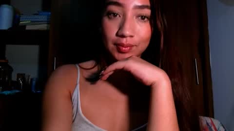 leanaalhub online show from December 4, 11:02 pm