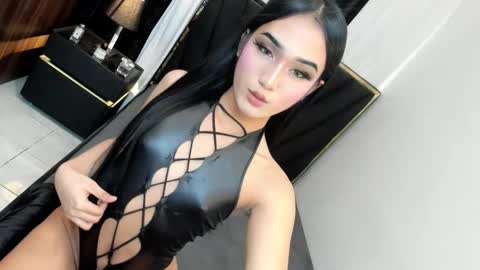 Snapshot of leannadavies chatting on October 4, 12:52 am leanna online show from October 4, 12:52 am