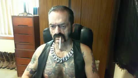leathergreaser online show from January 13, 10:45 pm