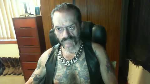 leathergreaser online show from February 2, 12:09 am