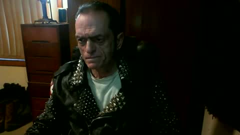 leathergreaser online show from June 25, 9:30 pm